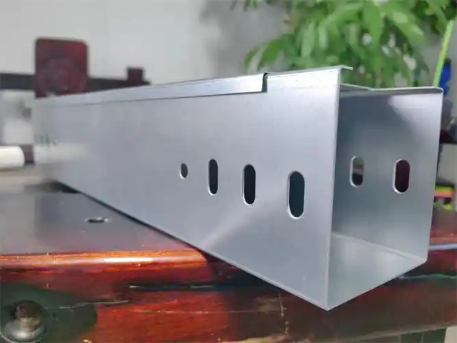 电气安全性首先：电缆桥架如何保护您的电线和设备